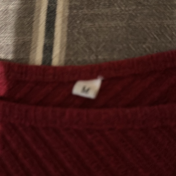 Batwing Sweater - Picture 2 of 3